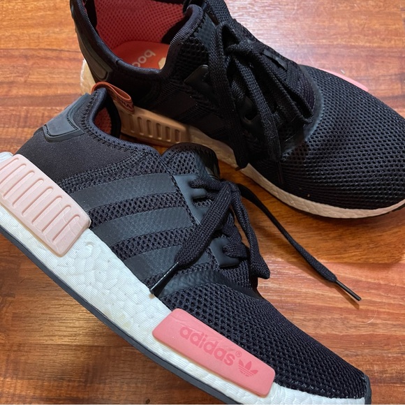 NMD R1 Women’s ‘Peach Pink’ - Picture 6 of 9